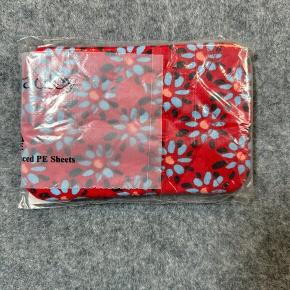 Vera Bradley Venetian Flowers Outlet Tissue Holder Red Quilted Soft Classic - Picture 2 of 3